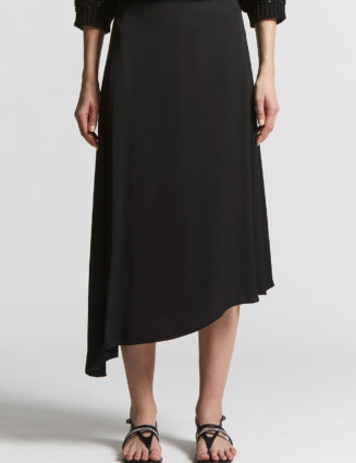 Peserico - Flared skirt in fluid viscose satin - Black