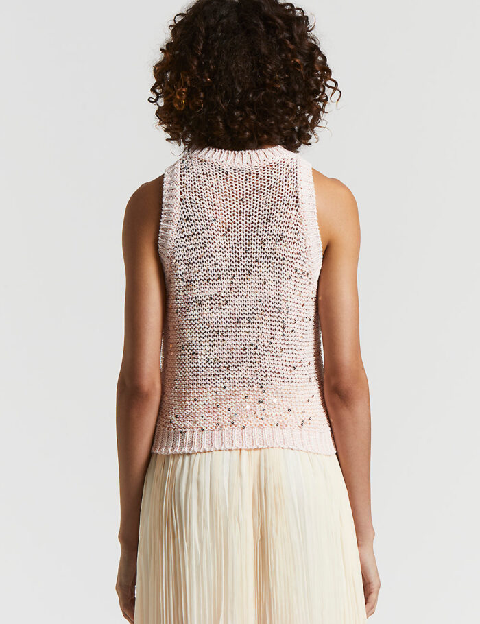 E98175F03_B9117_B94_3