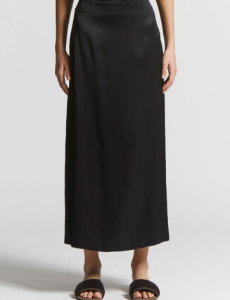 Peserico - Long skirt in viscose satin - Black